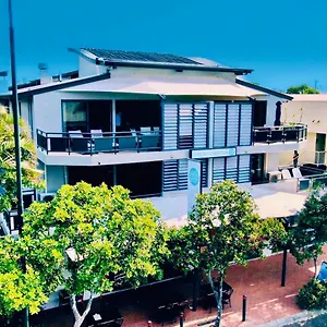 Byron Quarter Apartahotel